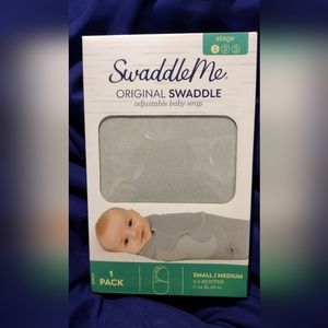 SwaddleMe baby swaddle 0-3 months